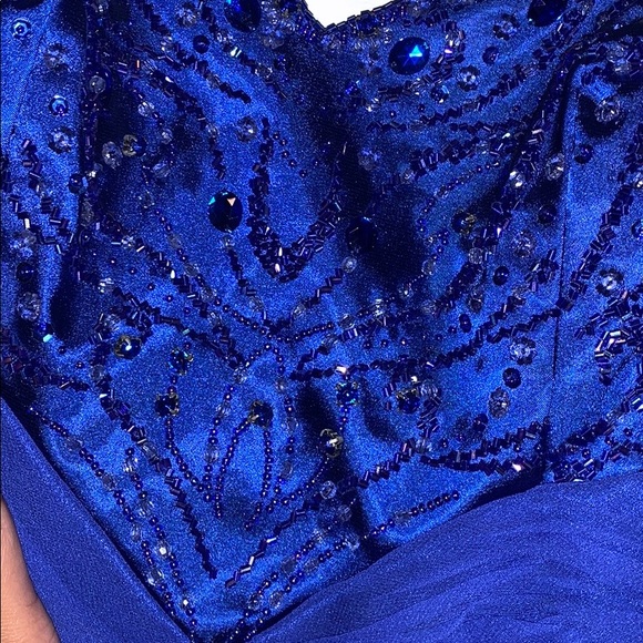 Dress - Picture 2 of 5